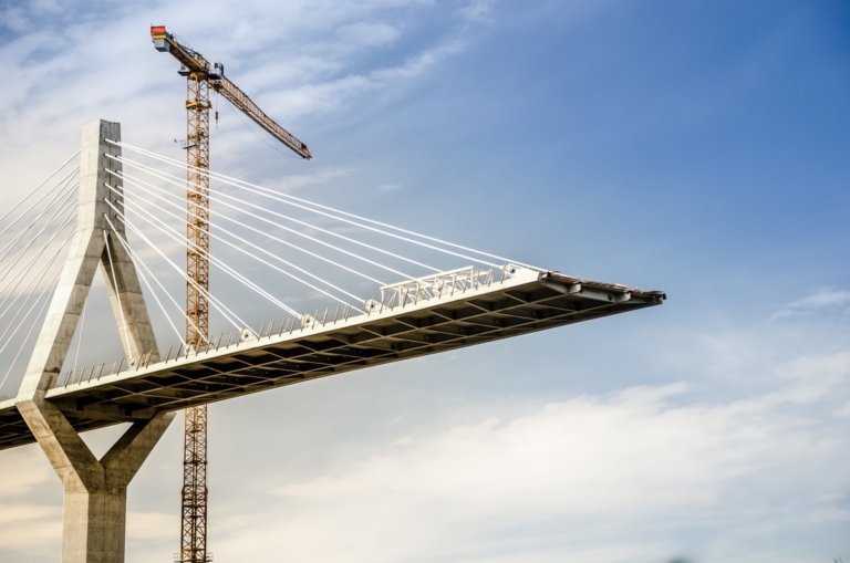 Ingénierie pont en construction